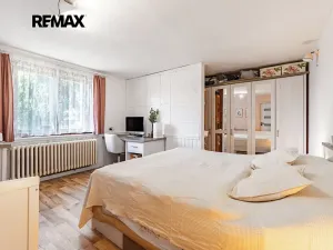 Prodej vícegeneračního domu, Praha - Pitkovice, Žampiónová, 200 m2