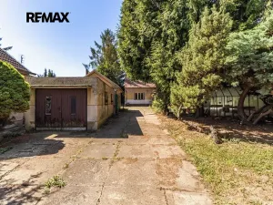 Prodej vícegeneračního domu, Praha - Pitkovice, Žampiónová, 200 m2