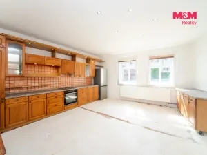 Prodej rodinného domu, Líský, 240 m2