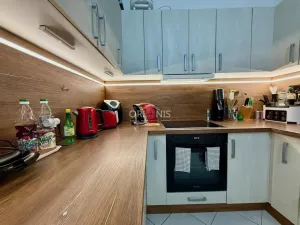 Prodej bytu 3+1, Chomutov, Kundratická, 75 m2