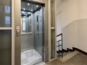 Prodej bytu 2+kk, Praha - Libeň, náměstí Dr. Václava Holého, 48 m2
