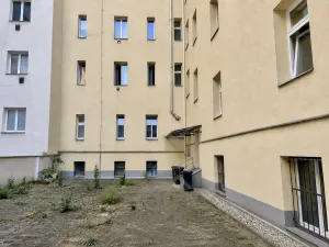 Prodej bytu 2+kk, Praha - Libeň, náměstí Dr. Václava Holého, 48 m2