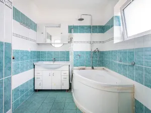 Prodej rodinného domu, Brno, náměstí Karla IV., 120 m2