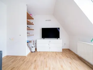 Prodej rodinného domu, Brno, náměstí Karla IV., 120 m2