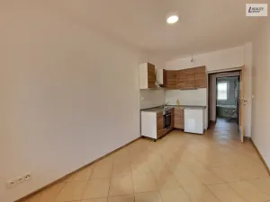 Pronájem bytu 1+kk, Rožmitál pod Třemšínem, Čelakovské-Rajské, 19 m2