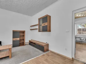 Pronájem bytu 1+1, Dvůr Králové nad Labem, Heydukova, 38 m2