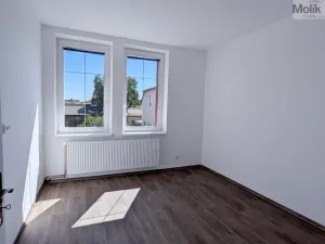 Pronájem rodinného domu, Dubí - Běhánky, Sportovní, 268 m2