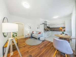 Prodej bytu 1+1, Praha - Zbraslav, Tunelářů, 38 m2