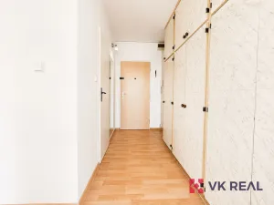 Pronájem bytu 2+kk, Praha - Braník, Novodvorská, 41 m2