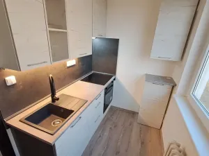 Pronájem bytu 1+1, Ústí nad Labem - Severní Terasa, Šrámkova, 34 m2