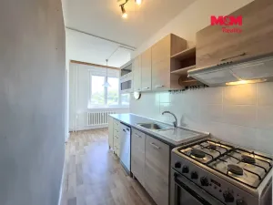 Pronájem bytu 4+1, Klášterec nad Ohří - Miřetice u Klášterce nad Ohří, 17. listopadu, 74 m2