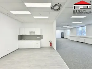 Pronájem kanceláře, Brno, Starobrněnská, 153 m2