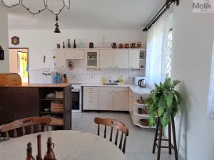 Prodej rodinného domu, Pnětluky - Konětopy, 200 m2