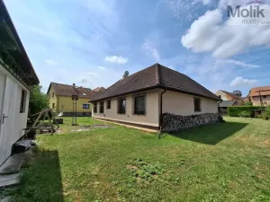 Prodej rodinného domu, Pnětluky - Konětopy, 200 m2