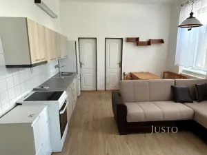 Pronájem bytu 2+kk, Písek, Preslova, 65 m2
