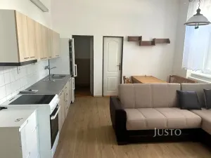 Pronájem bytu 2+kk, Písek, Preslova, 65 m2