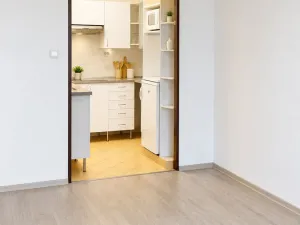 Pronájem bytu 2+kk, Praha, Konstantinova, 43 m2