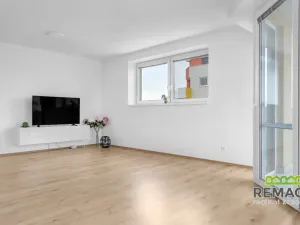 Pronájem bytu 2+kk, Uherské Hradiště, Hrušková, 65 m2