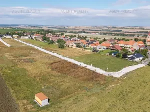 Prodej pozemku pro bydlení, Slaný, 800 m2