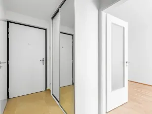 Pronájem bytu 2+kk, Praha - Malešice, Univerzitní, 53 m2