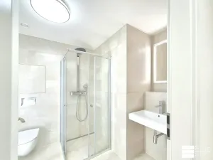 Pronájem bytu 1+kk, Praha - Modřany, Mezi vodami, 32 m2