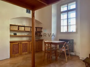 Pronájem bytu 1+kk, Praha - Malá Strana, Všehrdova, 25 m2