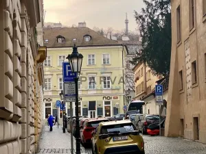 Pronájem bytu 1+kk, Praha - Malá Strana, Všehrdova, 25 m2