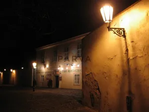 Pronájem bytu 1+kk, Praha - Malá Strana, Všehrdova, 25 m2