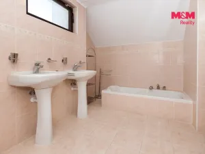 Prodej rodinného domu, Pardubice - Bílé Předměstí, Mandysova, 220 m2