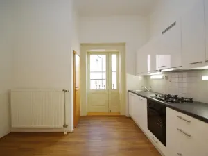 Pronájem bytu 3+1, Praha - Smíchov, V lesíčku, 104 m2