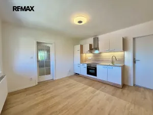 Pronájem bytu 2+kk, Ořech, V Chaloupkách, 50 m2
