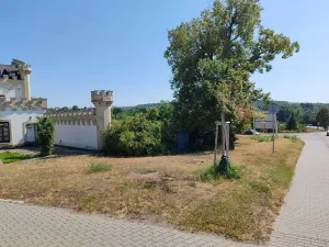 Dražba ubytování, Znojmo, Suchohrdelská, 2500 m2