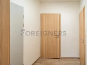 Pronájem bytu 2+1, Pardubice, Železničního pluku, 69 m2