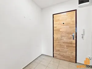 Pronájem bytu 1+kk, Ústí nad Labem, Spartakiádní, 31 m2