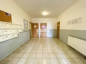 Prodej bytu 1+kk, Odolena Voda, Pod Tvrzí, 36 m2