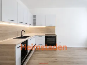Pronájem bytu 2+1, Karviná - Nové Město, tř. Osvobození, 55 m2
