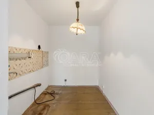 Prodej bytu 2+kk, Praha - Libeň, K Okrouhlíku, 42 m2