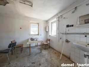 Pronájem zemědělského objektu, Korouhev, 1400 m2