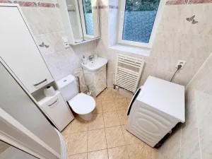 Pronájem bytu 3+1, Praha - Prosek, Letňanská, 70 m2