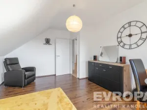 Prodej rodinného domu, Hybrálec, 225 m2