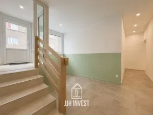 Pronájem obchodního prostoru, Plzeň - Východní Předměstí, Pařížská, 150 m2