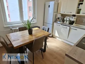 Prodej bytu 3+1, Brno - Židenice, Velkopavlovická, 72 m2