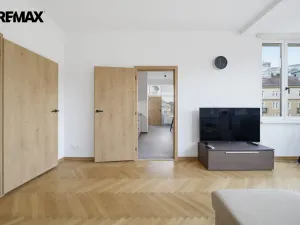 Prodej bytu 3+1, Karlovy Vary - Drahovice, Vítězná, 77 m2