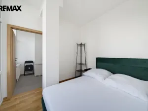 Prodej bytu 3+1, Karlovy Vary - Drahovice, Vítězná, 77 m2