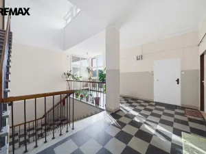 Prodej bytu 3+1, Karlovy Vary - Drahovice, Vítězná, 77 m2