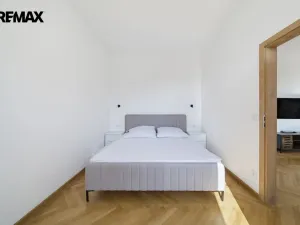 Prodej bytu 2+kk, Karlovy Vary - Drahovice, Vítězná, 46 m2