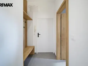 Prodej bytu 2+kk, Karlovy Vary - Drahovice, Vítězná, 46 m2
