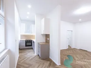 Pronájem bytu 2+kk, Praha - Vinohrady, Moravská, 56 m2