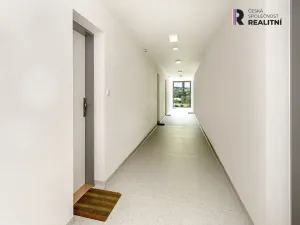 Pronájem bytu 1+kk, Zlín - Příluky, Boněcký rybník, 27 m2