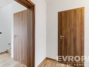 Prodej rodinného domu, Okrouhlice - Chlístov, 169 m2